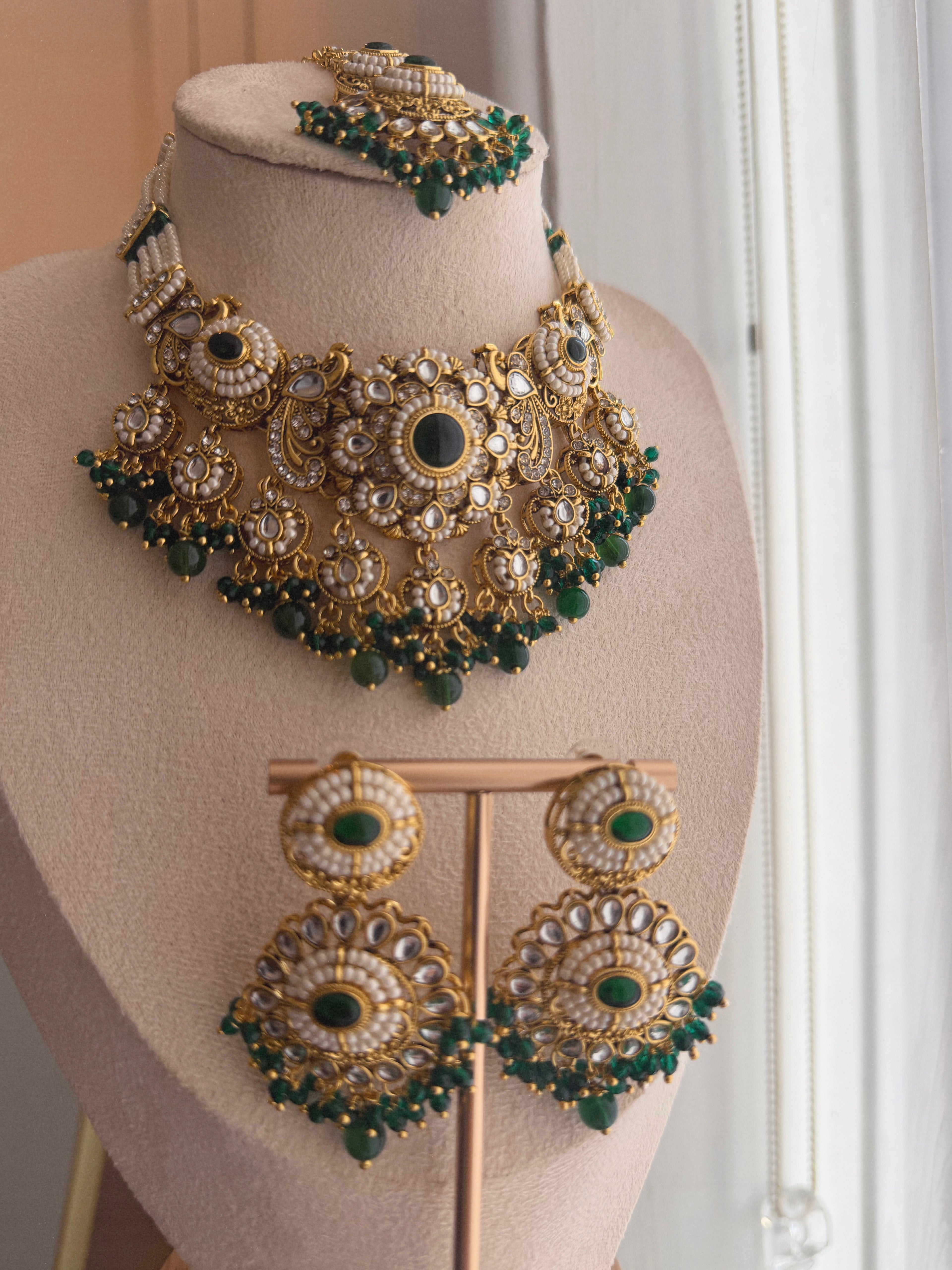 Green & Gold Kundan Pearl Bridal Choker Set