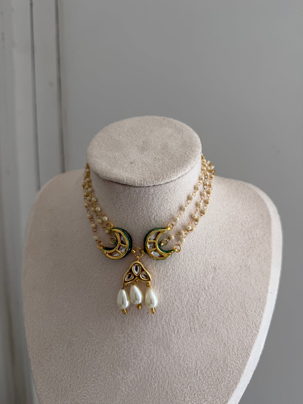 Kundan Crescent Pearl Choker Necklace – Gold Plated