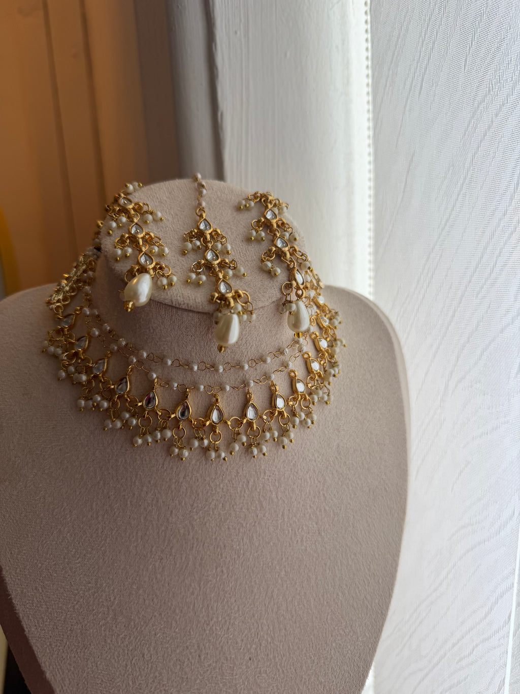 Traditional 90s Style Kundan Set