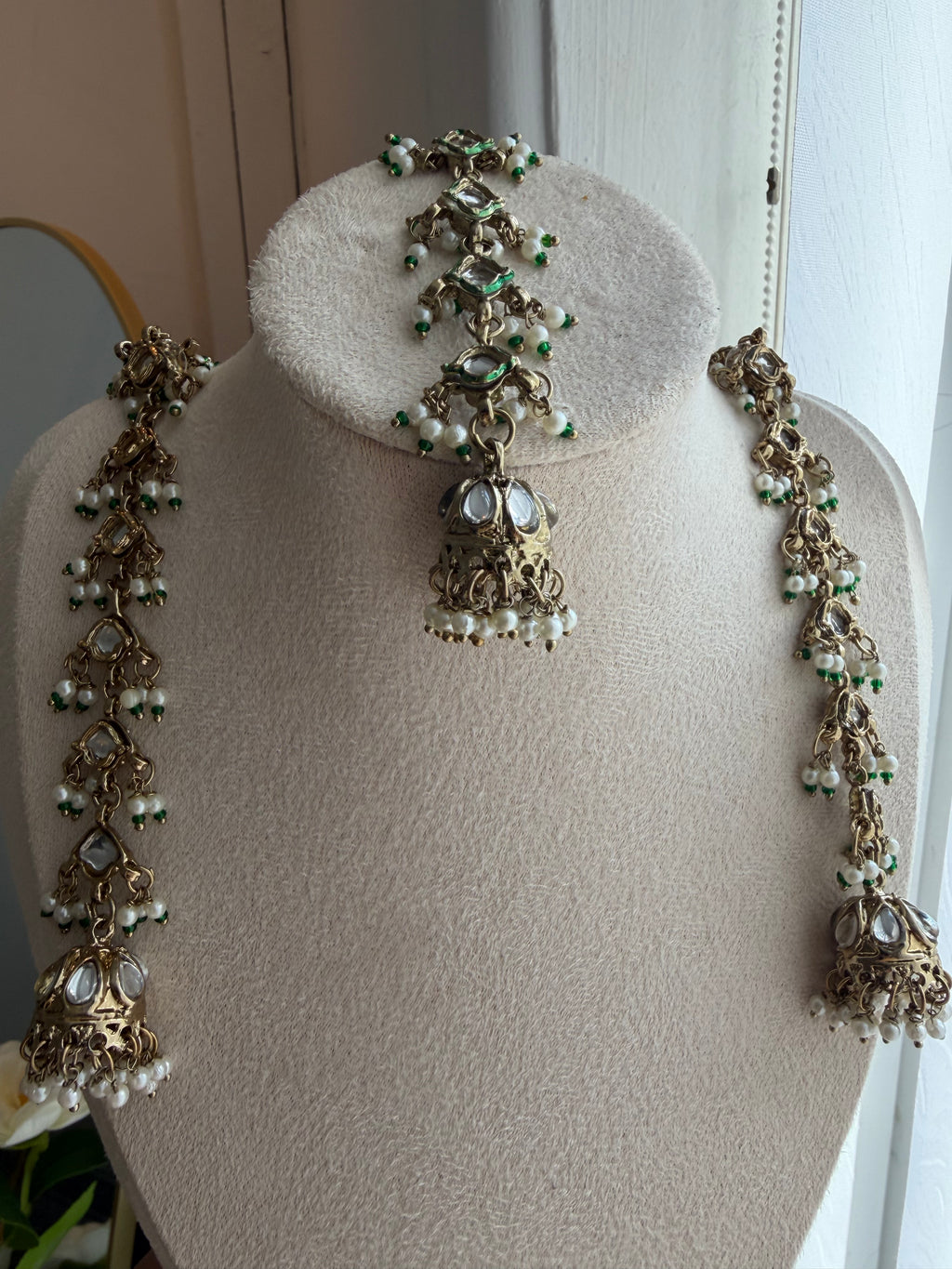 90s Vintage Kundan Jhumka & Tikka Set