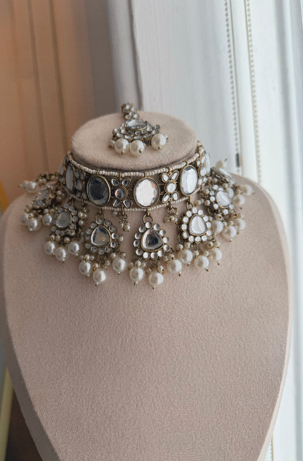 Maya Kundan Necklace Set