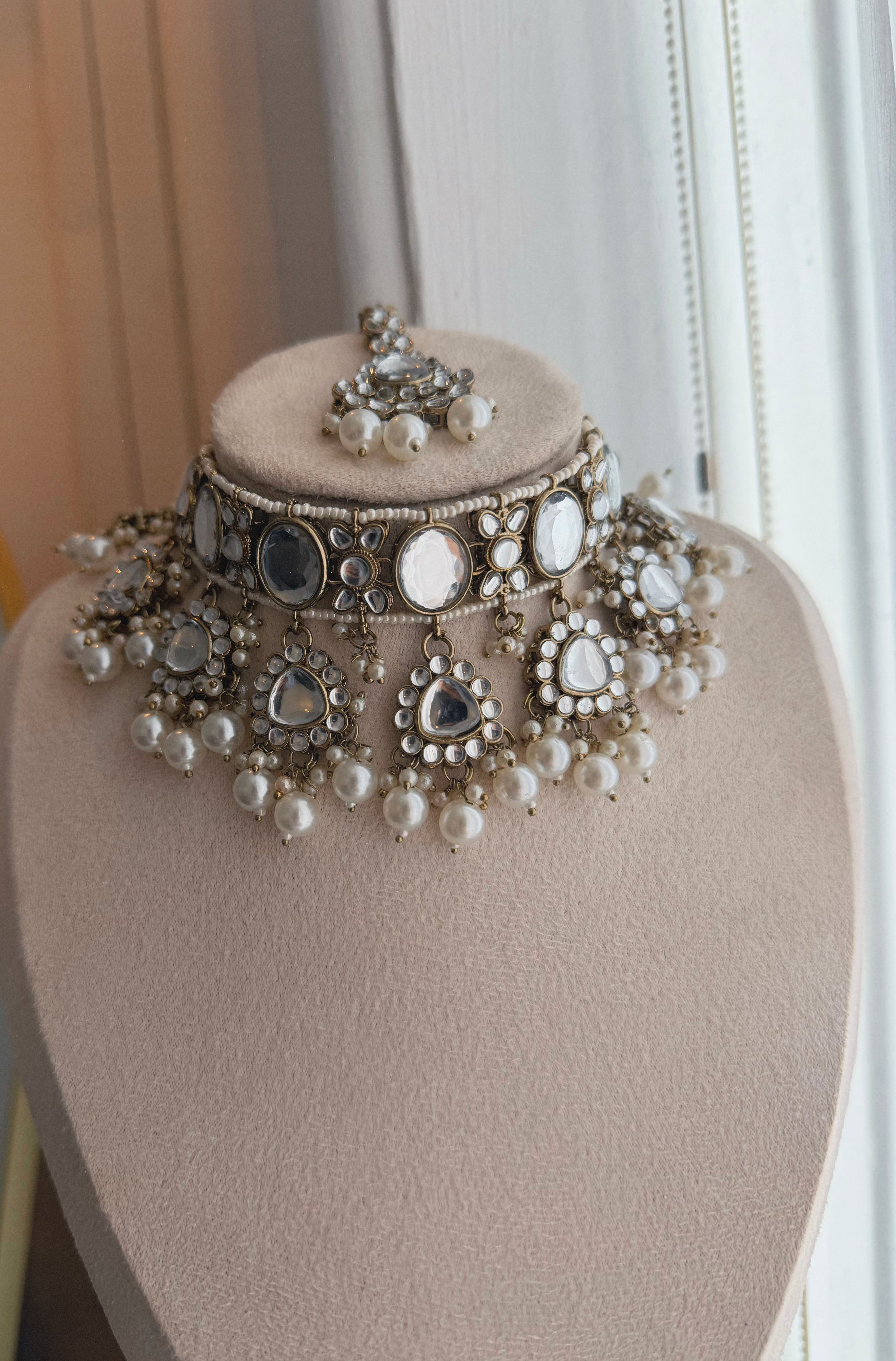Maya Kundan Necklace Set